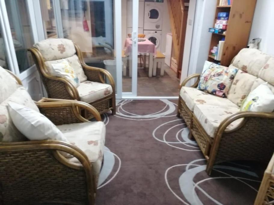 Welsh Miners Cottage Four Bedroom House Treherbert Esterno foto