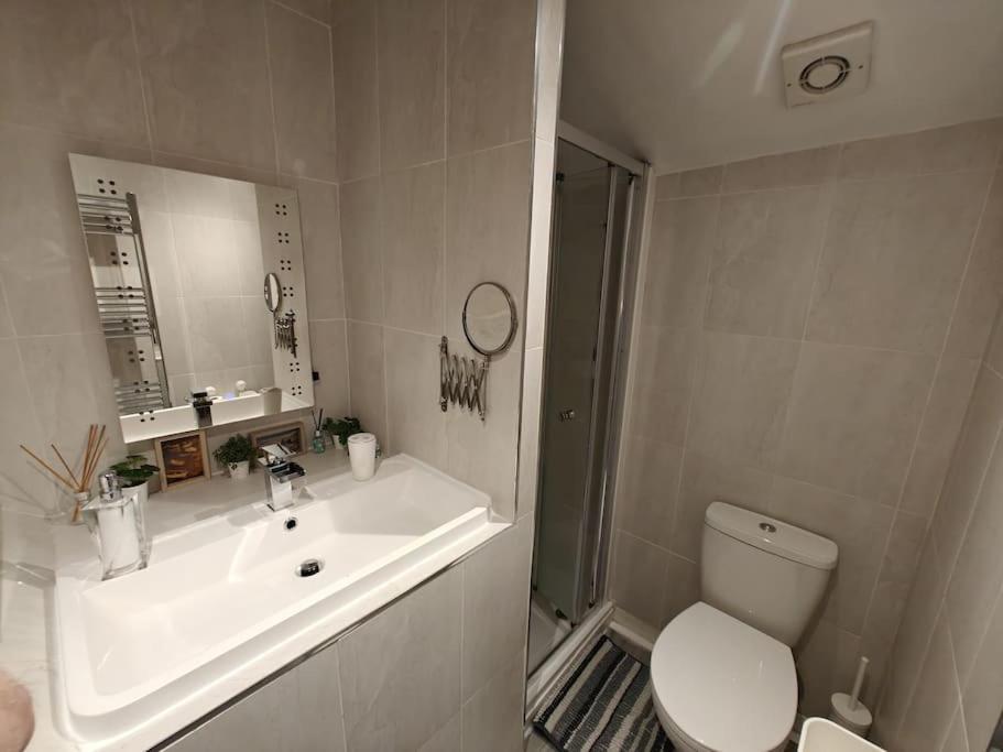 Welsh Miners Cottage Four Bedroom House Treherbert Esterno foto