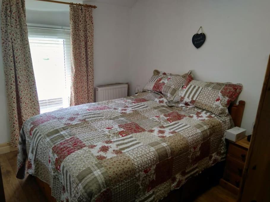Welsh Miners Cottage Four Bedroom House Treherbert Esterno foto